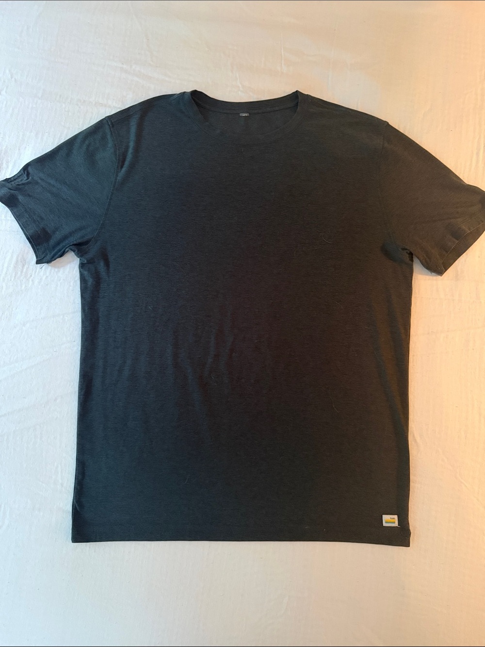 Vuori Short Sleeve Crew Tee - Charcoal